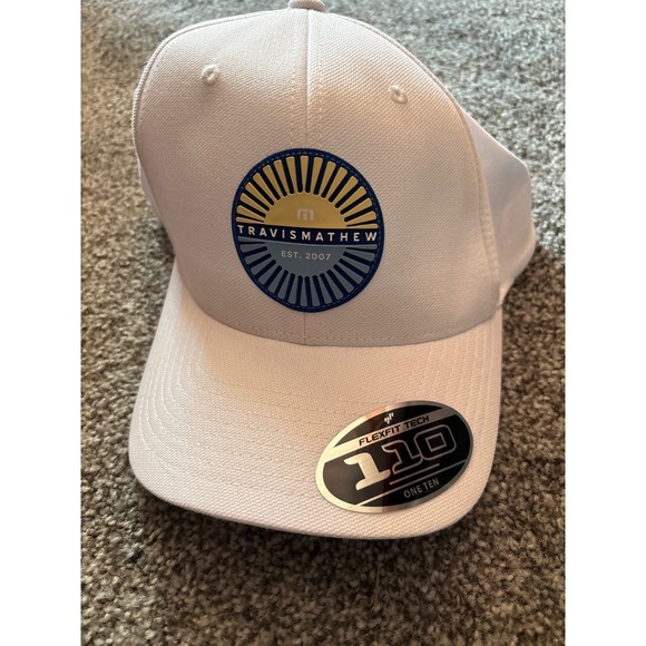 Travis Mathew Touching Down White Flexfit Tech 110 One Ten Hat OS - Picture 1 of 6